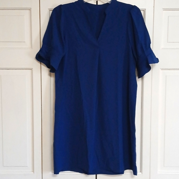 Blue Short Sleeve Tunic with V-Neck - Picture 2 of 4